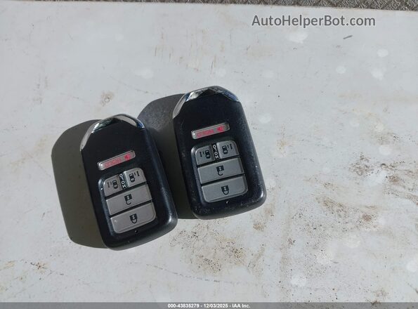 5FNRL5H36HB017831 2017 HONDA ODYSSEY Серебряный Вид панели приборов