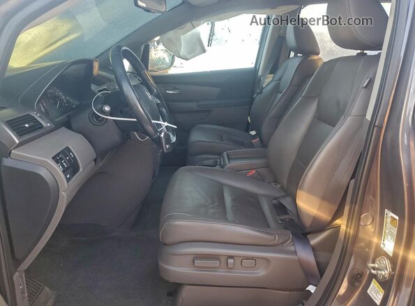 5FNRL5H69HB010284 2017 HONDA ODYSSEY Серый Вид салона спереди