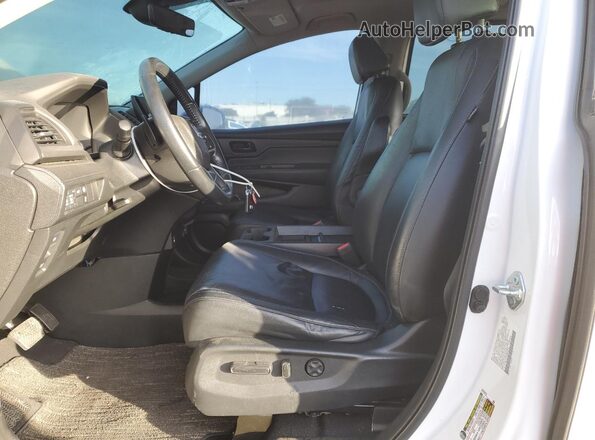 5FNRL6H75NB020952 2022 HONDA ODYSSEY Белый Вид салона спереди