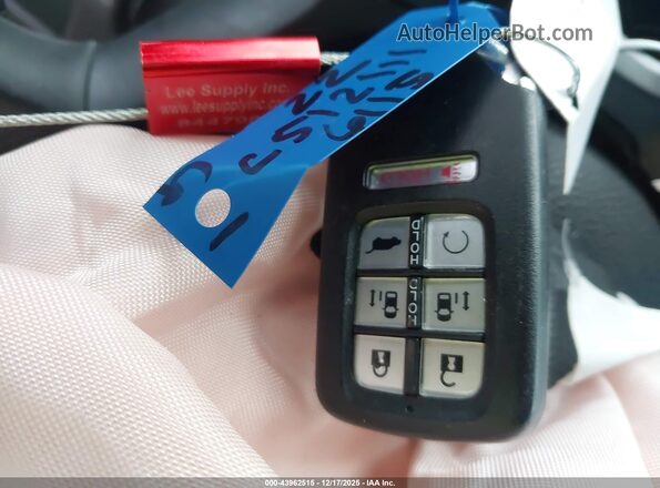 5FNRL6H77NB006115 2022 HONDA ODYSSEY Серебряный Вид панели приборов