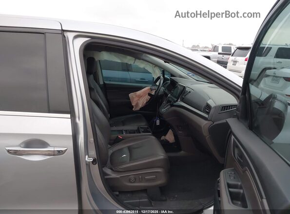 5FNRL6H77NB006115 2022 HONDA ODYSSEY Серебряный Вид салона спереди