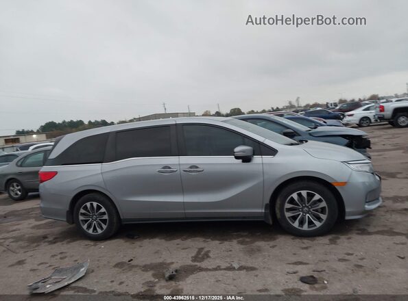 5FNRL6H77NB006115 2022 HONDA ODYSSEY Серебряный Вид задней части салона