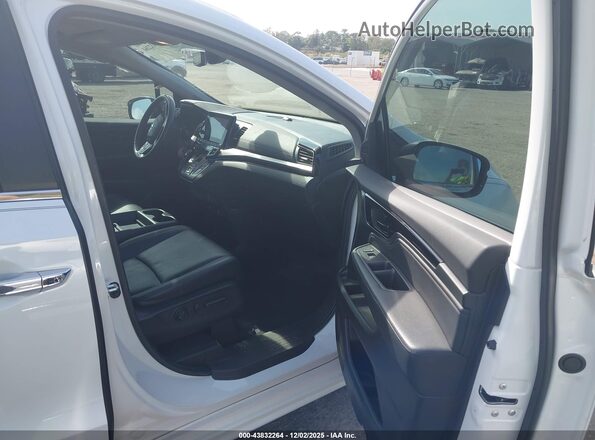 5FNRL6H87PB024156 2023 HONDA ODYSSEY White წინა სალონის ხედი
