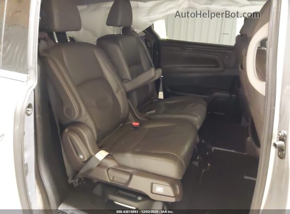 5FNRL6H90JB048332 2018 HONDA ODYSSEY Silver Vista de la etiqueta del VIN