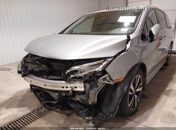 5FNRL6H90JB048332 2018 HONDA ODYSSEY Silver Vista frontal