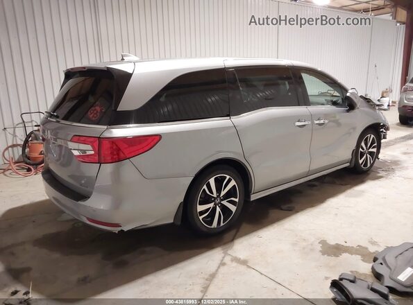 5FNRL6H90JB048332 2018 HONDA ODYSSEY Silver Trasero derecho