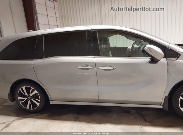 5FNRL6H90JB048332 2018 HONDA ODYSSEY Silver Vista interior de 360 grados