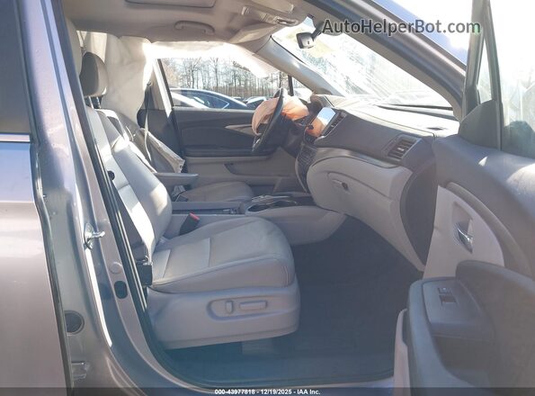 5FNYF6H21MB024745 2021 HONDA PILOT Silver Vista interior delantera