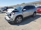 2018 Honda Pilot Touring Серебряный vin: 5FNYF6H95JB045963