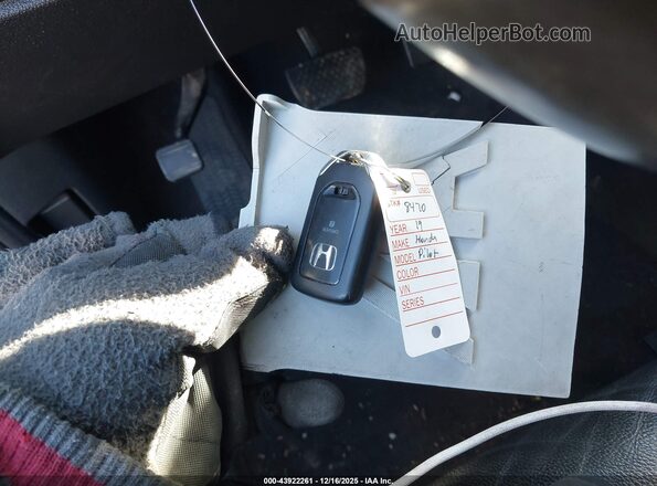 5FNYF6H9XKB018470 2019 HONDA PILOT Серый Вид панели приборов