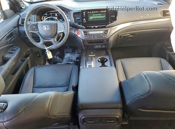 5FNYF8H52SB005012 2025 HONDA PASSPORT Красный Вид панели приборов