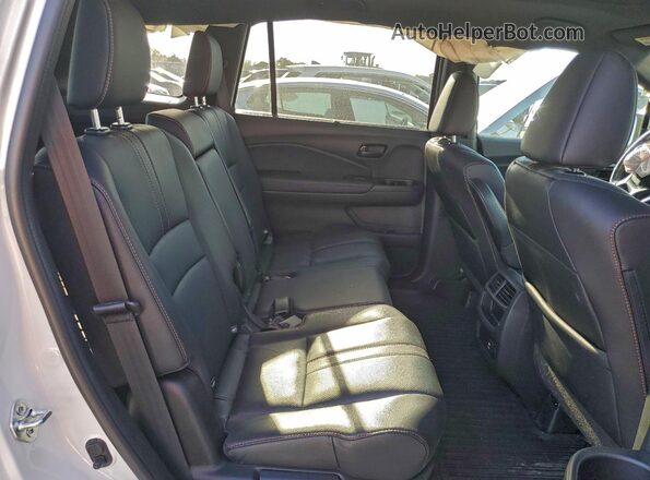5FNYF8H65NB004689 2022 HONDA PASSPORT Белый Вид задней части салона