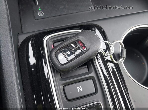 5FNYG1H74RB036620 2024 HONDA PILOT Черный Вид панели приборов
