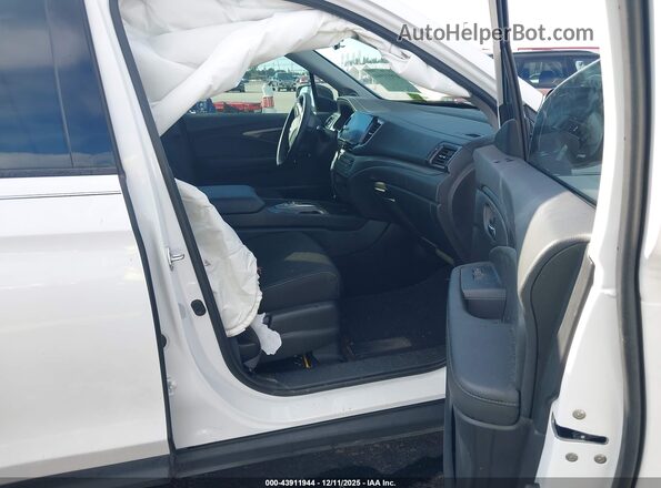 5FPYK3F12RB017239 2024 HONDA RIDGELINE Белый Вид салона спереди