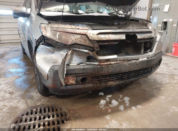 5FPYK3F68JB004785 2018 HONDA RIDGELINE Серебряный Вид спереди
