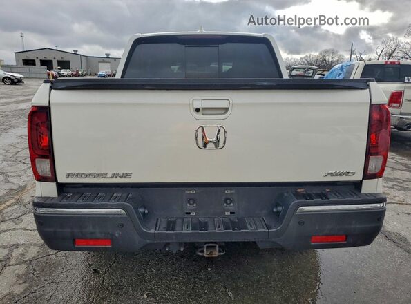 5FPYK3F78JB004990 2018 HONDA RIDGELINE White Widok z tyłu