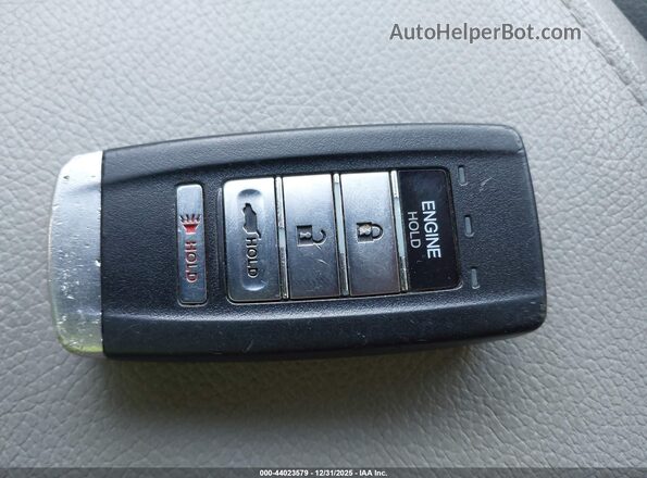 5FRYD4H57HB029845 2017 ACURA MDX Dark Blue Вид панели приборов