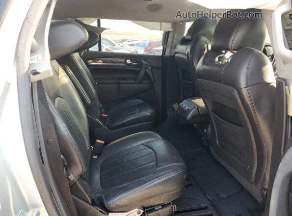 5GAKVBKD4GJ182863 2016 BUICK ENCLAVE Silver Widok tylnych siedzeń