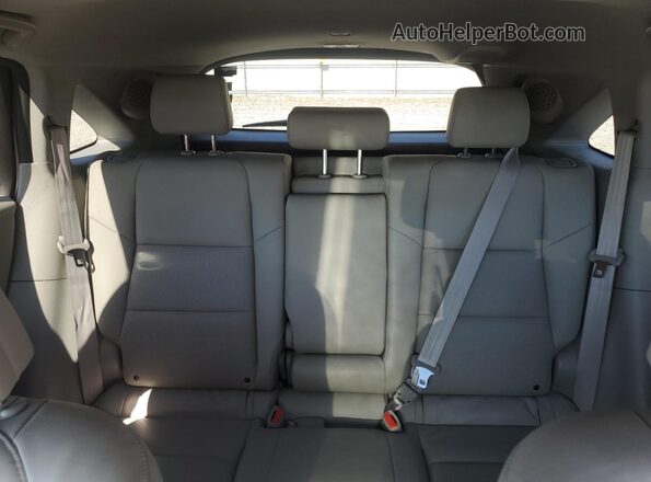 5J8TB4H58GL005441 2016 ACURA RDX Синий Вид задних сидений