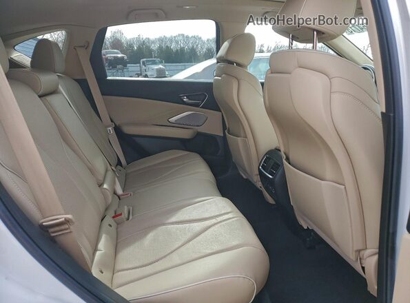 5J8TC1H73ML001435 2021 ACURA RDX White Widok wnętrza z tyłu
