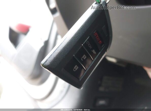 5J8TC2H67RL021059 2024 ACURA RDX White Առջևի վահանակի տեսք
