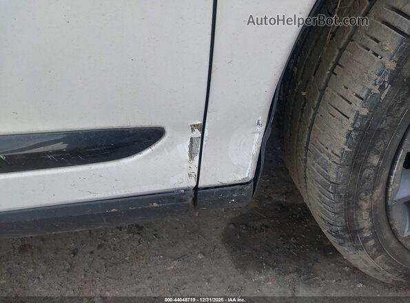 5J8TC2H83NL011706 2022 ACURA RDX Белый Вид спереди