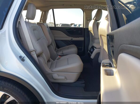 5LM5J7WC2RGL02593 2024 LINCOLN AVIATOR White Vista de la etiqueta del VIN