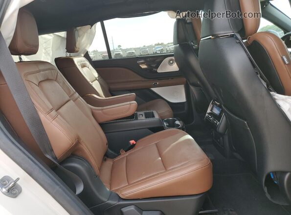 5LM5J7WC3NGL20899 2022 LINCOLN AVIATOR Кремовый Вид задних сидений