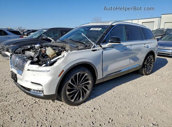 5LM5J7WC5PGL05064 2023 LINCOLN AVIATOR Белый Передняя левая четверть