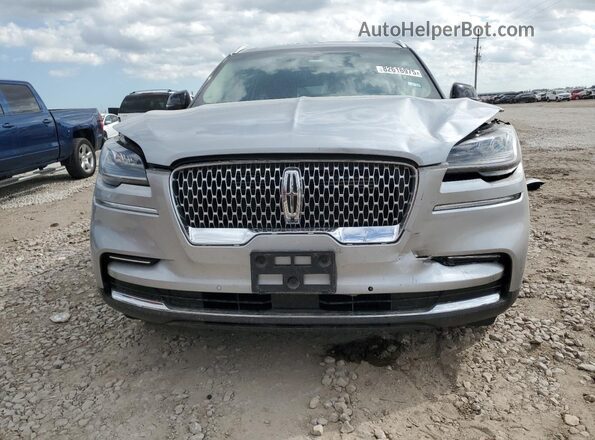 5LM5J7WC5RGL02846 2024 LINCOLN AVIATOR Серебряный Вид спереди