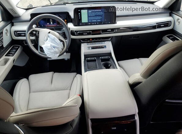 5LM5J7XC1SGL04906 2025 LINCOLN AVIATOR Кремовый Вид панели приборов