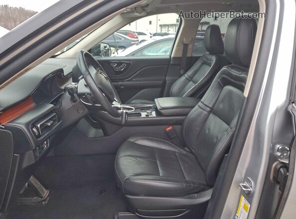 5LM5J7XC4NGL03981 2022 LINCOLN AVIATOR Серый Вид салона спереди