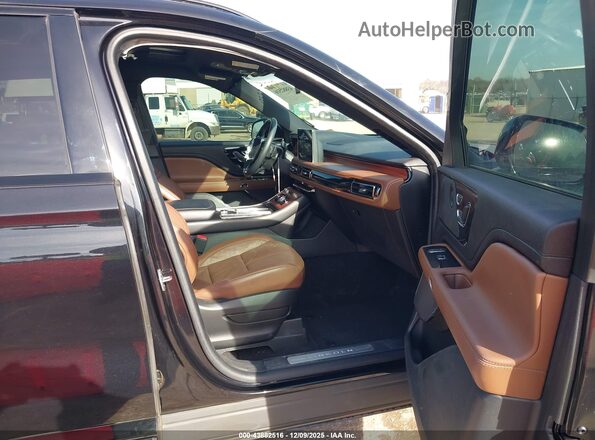 5LM5J7XC6RGL09335 2024 LINCOLN AVIATOR Черный Вид салона спереди