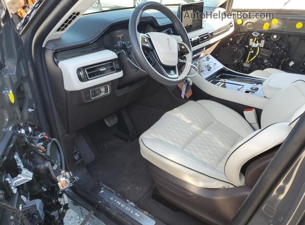 5LM5J9XC6RGL03529 2024 LINCOLN AVIATOR Серый Вид панели приборов