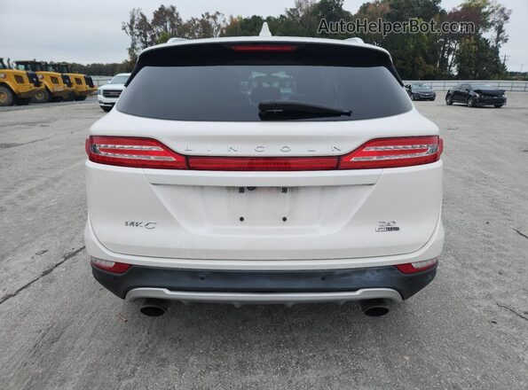5LMCJ2C99GUJ21363 2016 LINCOLN MKC Белый Вид сзади