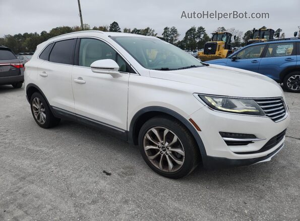 5LMCJ2C99GUJ21363 2016 LINCOLN MKC Белый Передняя правая четверть