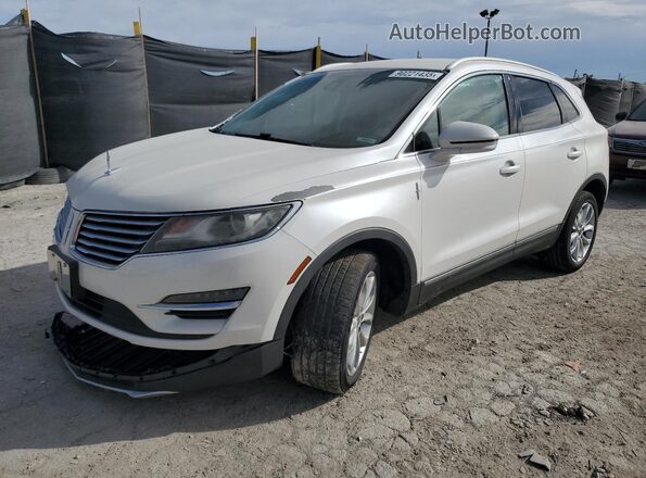 5LMCJ2D95GUJ12691 2016 LINCOLN MKC Белый Передняя левая четверть