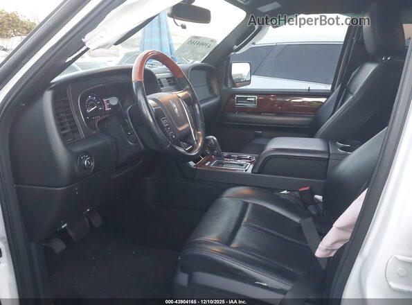 5LMJJ2HT3HEL06998 2017 LINCOLN NAVIGATOR White Вид салону спереду