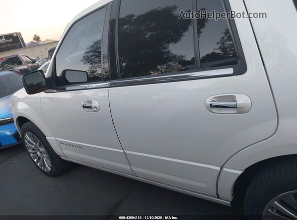 5LMJJ2HT3HEL06998 2017 LINCOLN NAVIGATOR White 