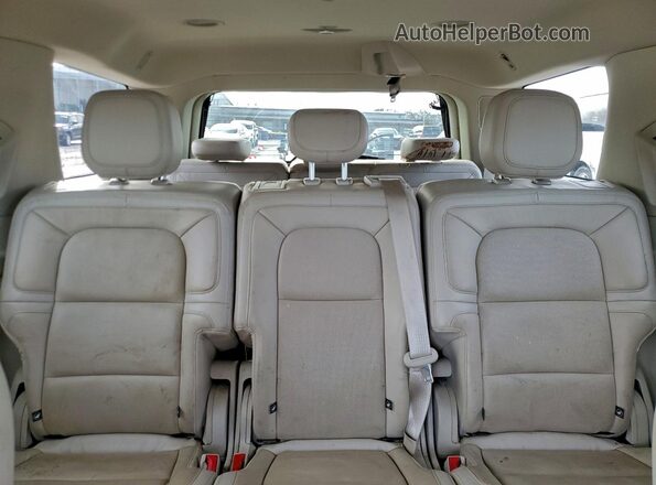 5LMJJ2LT4MEL00337 2021 LINCOLN NAVIGATOR Black Вид задніх сидінь