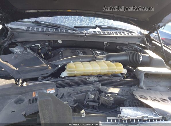 5LMJJ2LT7JEL21095 2018 LINCOLN NAVIGATOR Черный Вид сзади