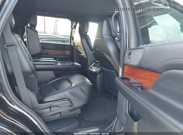 5LMJJ2LT7JEL21095 2018 LINCOLN NAVIGATOR Черный Вид наклейки с VIN-кодом