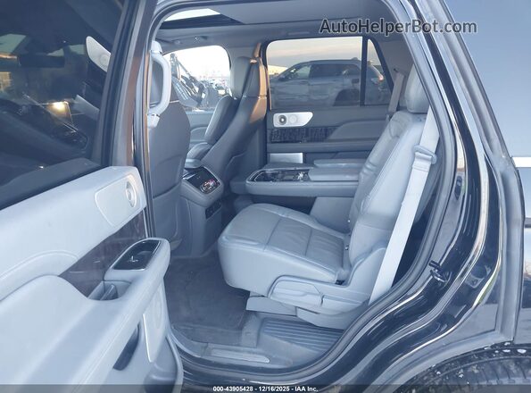 5LMJJ2LT9LEL08352 2020 LINCOLN NAVIGATOR Black Widok naklejki z numerem VIN