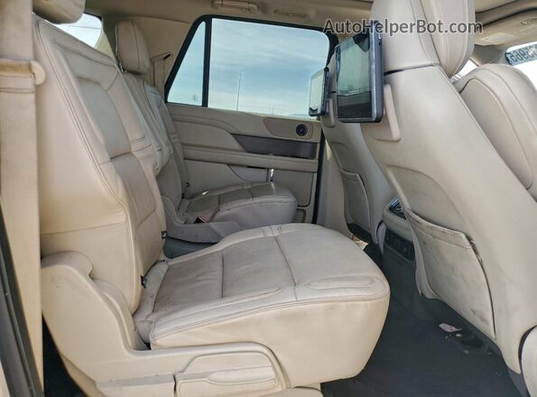 5LMJJ3HT6JEL08076 2018 LINCOLN NAVIGATOR Желто-коричневый Вид задней части салона