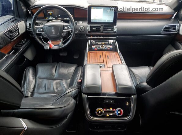 5LMJJ3LT2KEL10657 2019 LINCOLN NAVIGATOR Черный Вид панели приборов