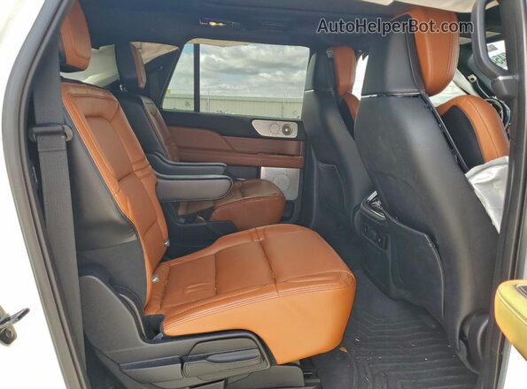 5LMJJ3LT3MEL02604 2021 LINCOLN NAVIGATOR Белый Вид задней части салона