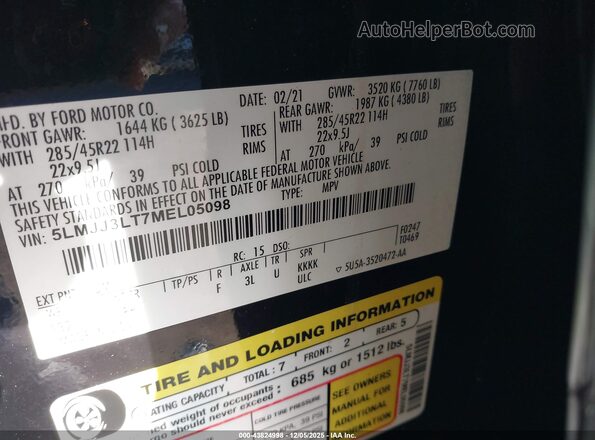 5LMJJ3LT7MEL05098 2021 LINCOLN NAVIGATOR Black Engine compartment view