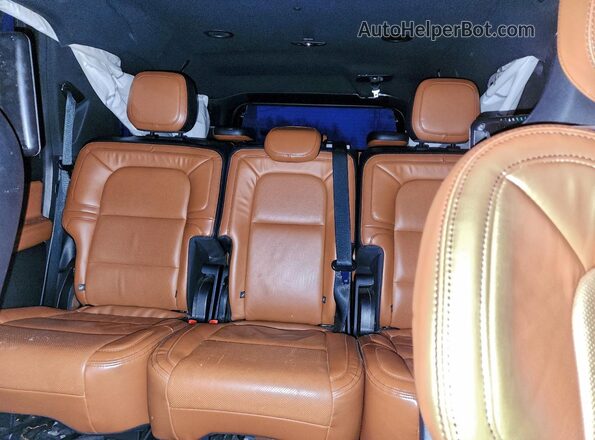 5LMJJ3LTXLEL23481 2020 LINCOLN NAVIGATOR White Vista de los asientos traseros
