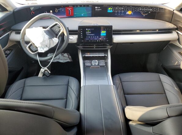 5LMPJ8JAXSJ954424 2025 LINCOLN NAUTILUS Silver Vista del salpicadero