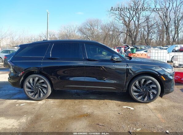 5LMPJ8K41SJ893523 2025 LINCOLN NAUTILUS Черный Вид щитка приборов